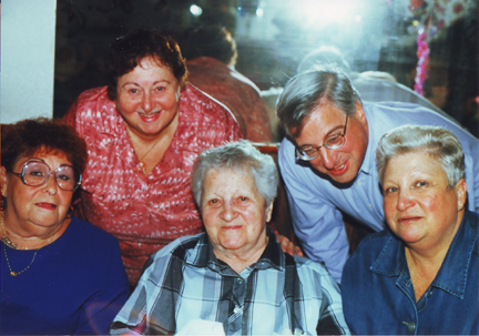 L-R Cousin Natlie Rexford, Grandma Renee, GG Sherry, Uncle Bruce Rosenberg & Aunt Susan Kramer
